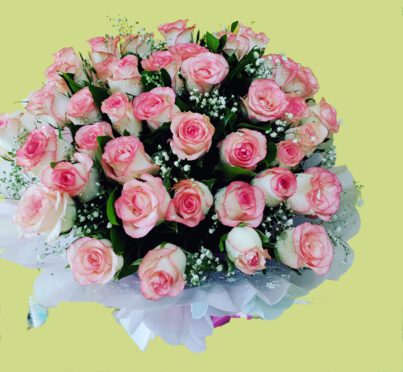 Pink Rose With Gypsum Flowers - Image 2