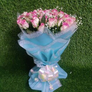 40 Pink Rose Bouquet With Sky-blue Paper online delivery