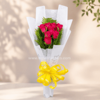 Small Rose Hand Bouquet