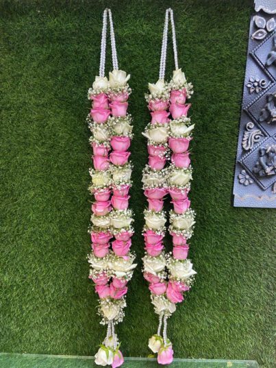 Pink & White Rose Varmala With Gypsum