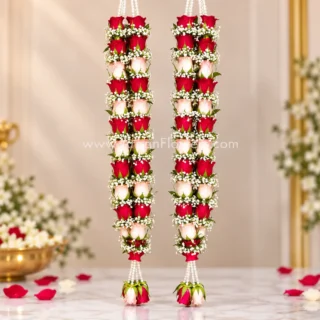 Pink & Red Rose Varmala With Gypsum