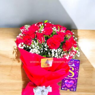 Red Rose Bouquet With Chocolate