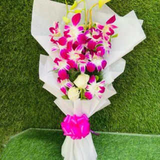 White Rose With Orchid Bouquet online flower delivery