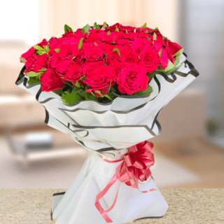 100-Fresh-Red-Rose-In-White-Paper-Packing-Bouquet