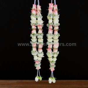 Pink-Pitch-Rose-With-Babys-breath varmala in arpan flowers