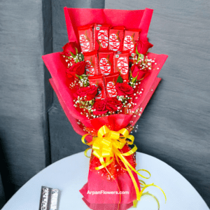 KitKat Chocolate With Red Rose