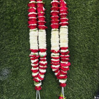 Red Rose With Seventi Varmala