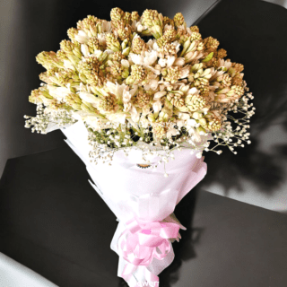 100 Rajnigandha Bouquet