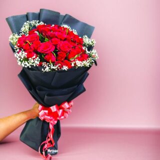 50 Rose With Baby's Breath in Black Paper