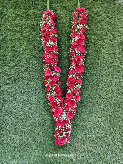 Red Rose With Baby's Breath varmala