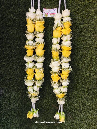 Yellow & White Rose Varmala With Baby's Breath - Image 2