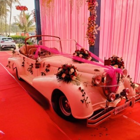 Vintage Car Decoration For Wedding 2 Vintage-Car-Decoration-For-Wedding