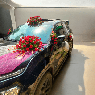 Car Decoration With Red rose and Chundri - Image 2