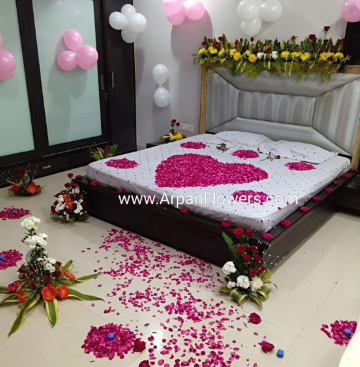 Fresh Flowers First Night bed Decoration 1 Bed Decoration With Rajnigandha and Rose