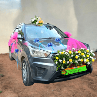Car Decoration with Yellow and White Flowers