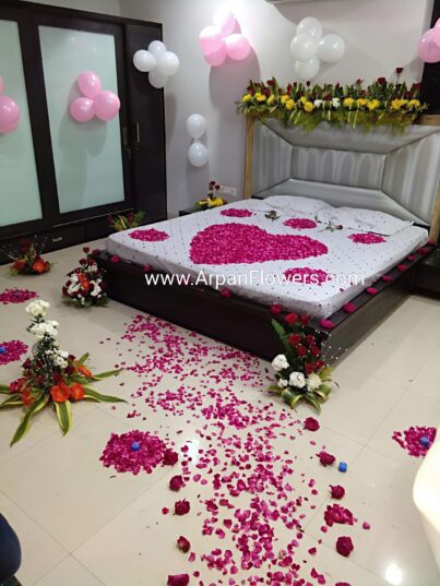 Fresh Flowers First Night bed Decoration