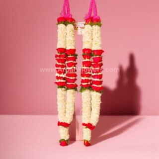 Seventi & Red Rose Varmala or Jaimala