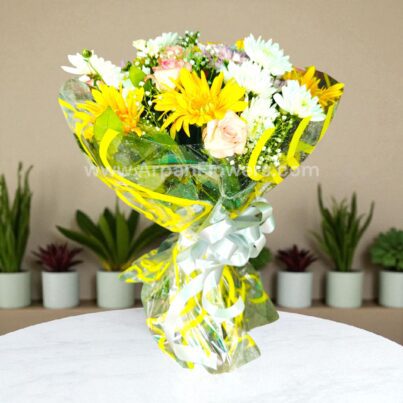 Mix Flowers Bouquet - Image 2
