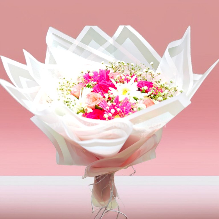 Pink & White Mixed Flower Bouquet with Roses and Gerberas 2 Pink & White Mixed Flower Bouquet with Roses and Gerberas