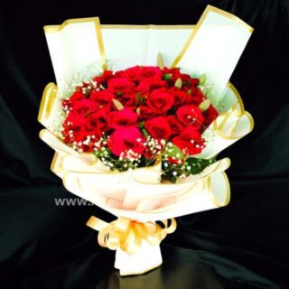 red rose bouquet