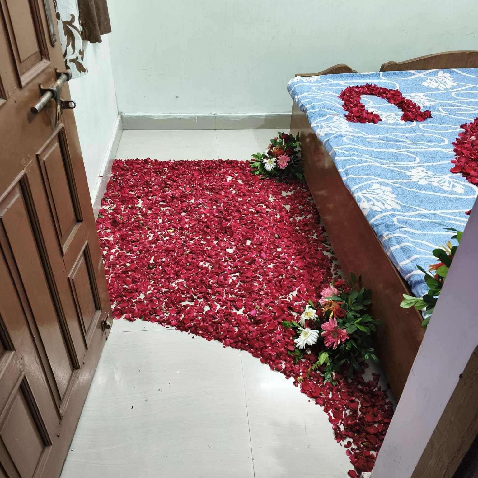 Bed Decoration with rose Petals 3 Bed Decoration with rose Petals - Image 3