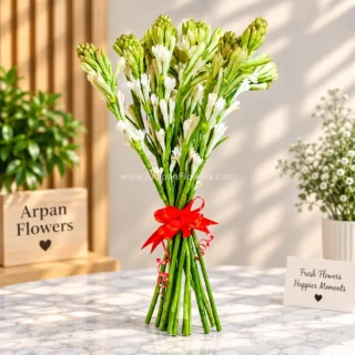 Simple Rajanigandha Bouquet