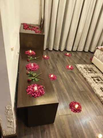 Simple Bed Decoration with Candle 3 Simple Bed Decoration with Candle