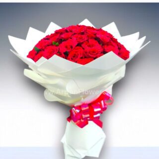 60-Red-Bouquet-with-White-Paper