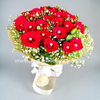 Red rose in Jute packing