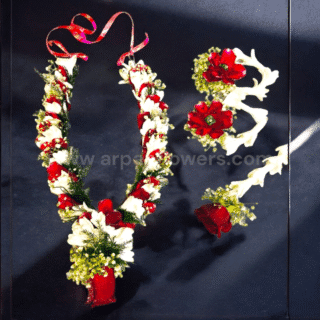 Real Flower necklace with Rajnigandha
